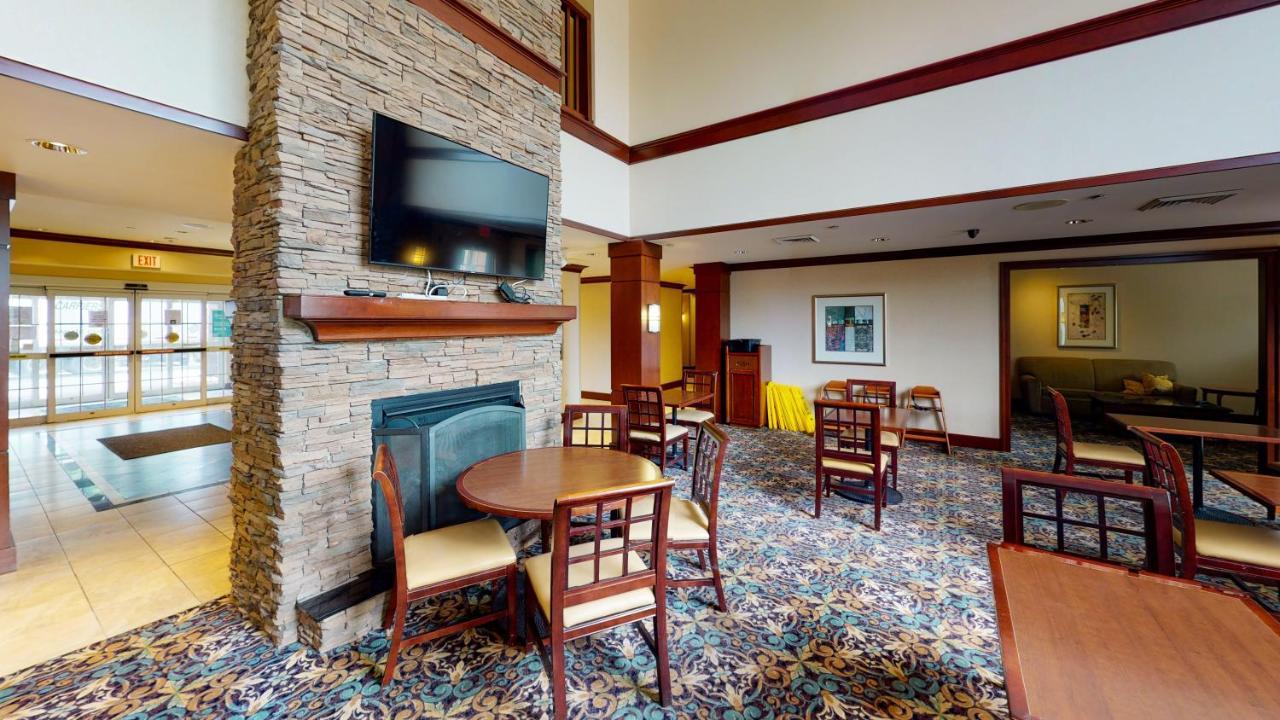 Staybridge Suites - Philadelphia Valley Forge 422, An Ihg Hotel Royersford Bagian luar foto